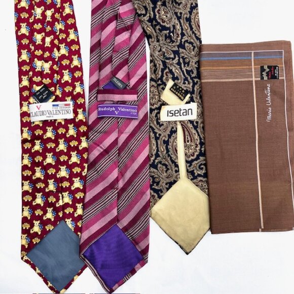 Set: 3 Valentio Neckites Burgendy Bear/Striped + 1 Valentino Mario Burgendy (61) - Picture 6 of 11